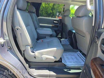 2010 Toyota Sequoia Platinum – miniatura 18