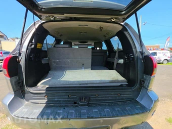2010 Toyota Sequoia Platinum – miniatura 15
