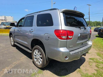 2010 Toyota Sequoia Platinum – miniatura 2