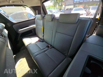 2010 Toyota Sequoia Platinum – miniatura 14