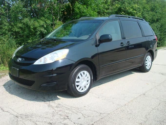 2010 Toyota Sienna CE Minivan 7-Passenger 119.3" WB - miniatura 13