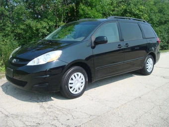 2010 Toyota Sienna CE Minivan 7-Passenger 119.3" WB - miniatura 18