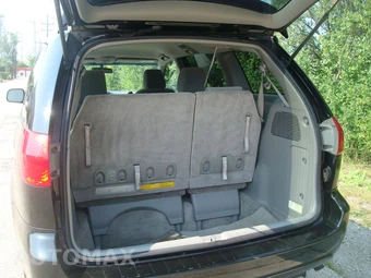 2010 Toyota Sienna CE Minivan 7-Passenger 119.3" WB - miniatura 35