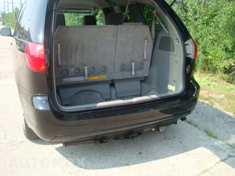 2010 Toyota Sienna CE Minivan 7-Passenger 119.3" WB - miniatura 55