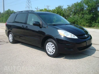 2010 Toyota Sienna CE Minivan 7-Passenger 119.3" WB - miniatura 57
