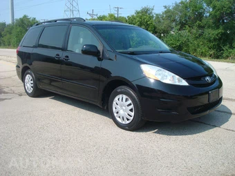 2010 Toyota Sienna CE Minivan 7-Passenger 119.3" WB - miniatura 59