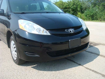 2010 Toyota Sienna CE Minivan 7-Passenger 119.3" WB - miniatura 61