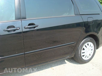 2010 Toyota Sienna CE Minivan 7-Passenger 119.3" WB - miniatura 83