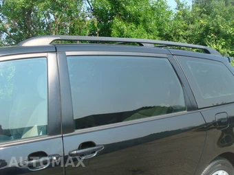 2010 Toyota Sienna CE Minivan 7-Passenger 119.3" WB - miniatura 87