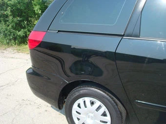 2010 Toyota Sienna CE Minivan 7-Passenger 119.3" WB - miniatura 91