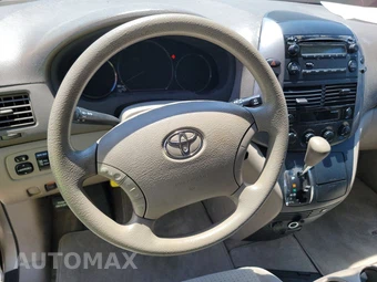 2010 Toyota Sienna CE Minivan 8-Passenger 119.3" WB - miniatura 10