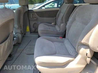 2010 Toyota Sienna CE Minivan 8-Passenger 119.3" WB - miniatura 13