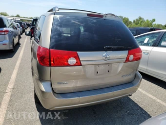 2010 Toyota Sienna CE Minivan 8-Passenger 119.3" WB - miniatura 5