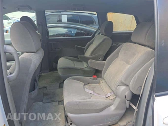 2010 Toyota Sienna LE Minivan 7-Passenger 119.3" WB – miniatura 13