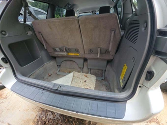 2010 Toyota Sienna LE Minivan 7-Passenger 119.3" WB – miniatura 15