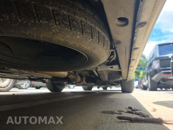2010 Toyota Sienna LE Minivan 7-Passenger 119.3" WB – miniatura 18
