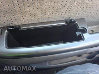 2010 Toyota Sienna LE Minivan 7-Passenger 119.3" WB – miniatura 23
