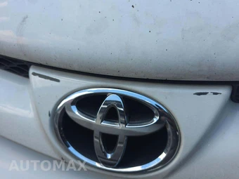 2010 Toyota Sienna LE Minivan 7-Passenger 119.3" WB – miniatura 37