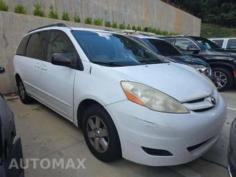 2010 Toyota Sienna LE Minivan 7-Passenger 119.3" WB – miniatura 4