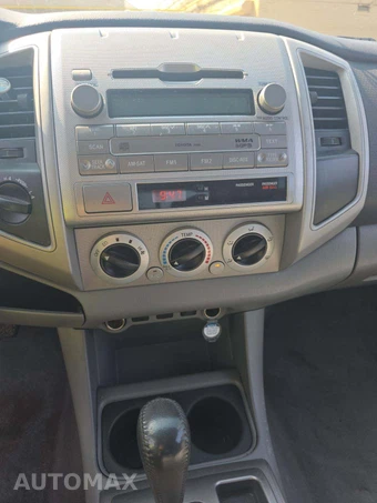 2010 Toyota Tacoma Crew Cab Medium Bed - miniatura 10