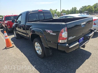2010 Toyota Tacoma Extended Cab Medium Bed w/Rear Doors - miniatura 6