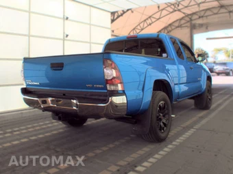 2010 Toyota Tacoma Extended Cab Medium Bed w/Rear Doors - miniatura 4