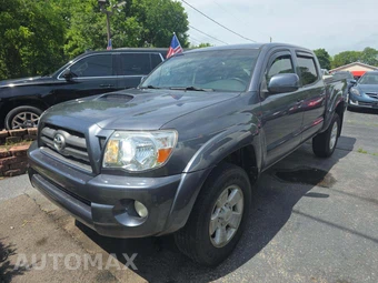 2010 Toyota Tacoma PreRunner Crew Cab Medium Bed