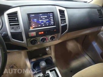 2010 Toyota Tacoma PreRunner Crew Cab Medium Bed - miniatura 11