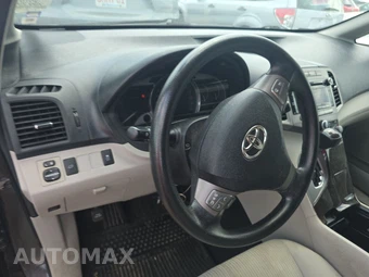 2010 Toyota Venza – miniatura 10