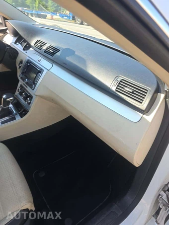 2010 Volkswagen CC Sport – miniatura 19