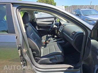 2010 Volkswagen Jetta Sedan SE – miniatura 18