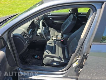 2010 Volkswagen Jetta Sedan SE – miniatura 6
