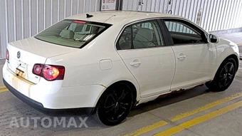 2010 Volkswagen Jetta Sedan SE – miniatura 4