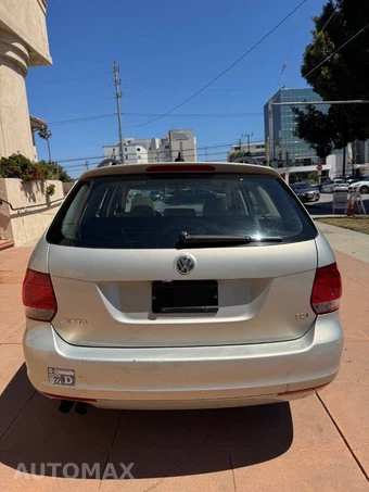 2010 Volkswagen Jetta SportWagen TDI Wagon - miniatura 8