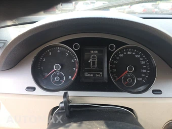 2010 Volkswagen Passat Sedan Komfort - miniatura 12