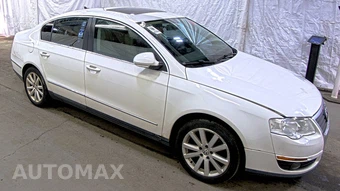 2010 Volkswagen Passat Sedan Komfort - miniatura 3