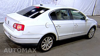 2010 Volkswagen Passat Sedan Komfort - miniatura 4