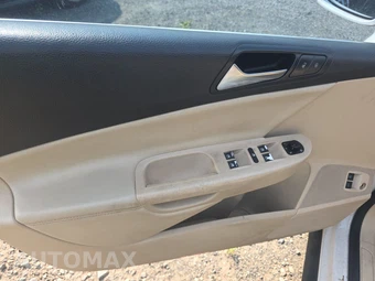 2010 Volkswagen Passat Sedan Komfort - miniatura 9