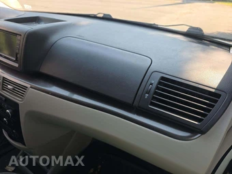 2010 Volkswagen Routan SE w/Rear Seat Entertainment 121.2" WB – miniatura 20