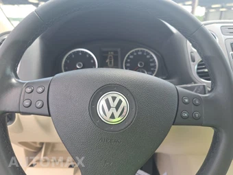 2010 Volkswagen Tiguan SE – miniatura 10