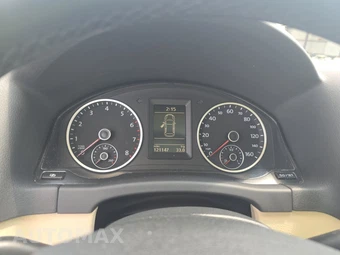 2010 Volkswagen Tiguan SE – miniatura 12