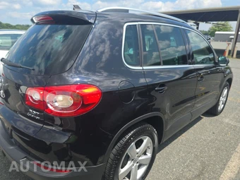 2010 Volkswagen Tiguan SE – miniatura 4
