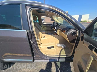 2010 Volkswagen Touareg TDI - miniatura 15
