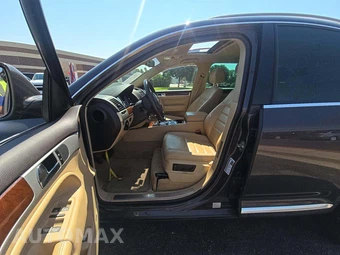 2010 Volkswagen Touareg TDI - miniatura 3
