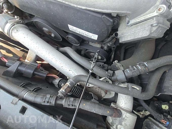 2010 Volkswagen Touareg TDI - miniatura 33