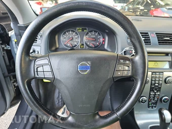 2010 Volvo C70 T5 – miniatura 10