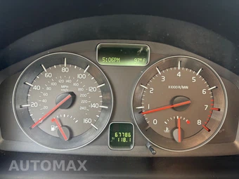 2010 Volvo C70 T5 - miniatura 12