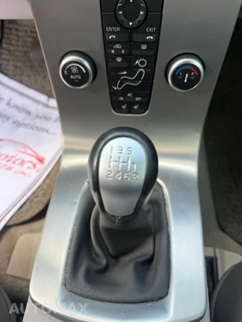 2010 Volvo C70 T5 - miniatura 29