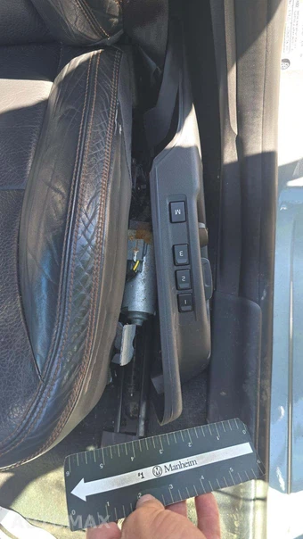 2010 Volvo XC60 3.2 – miniatura 23