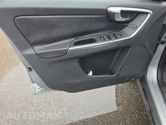 2010 Volvo XC60 3.2 – miniatura 9